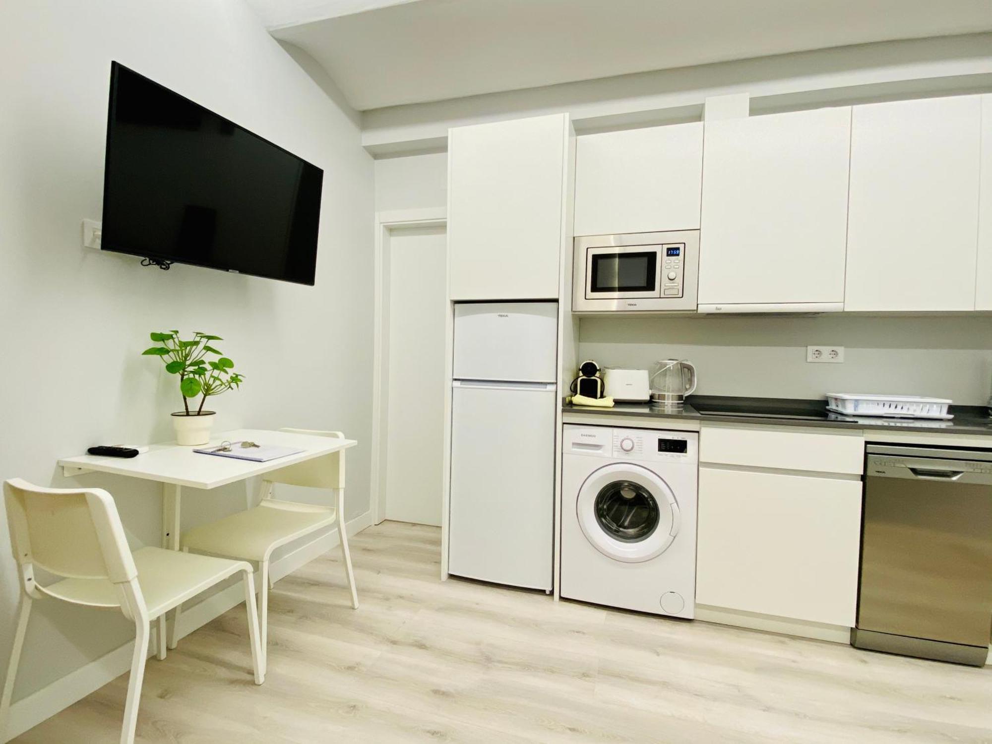 Estudio Centro Madrid Santa Ana Puerta Del Sol ภายนอก รูปภาพ